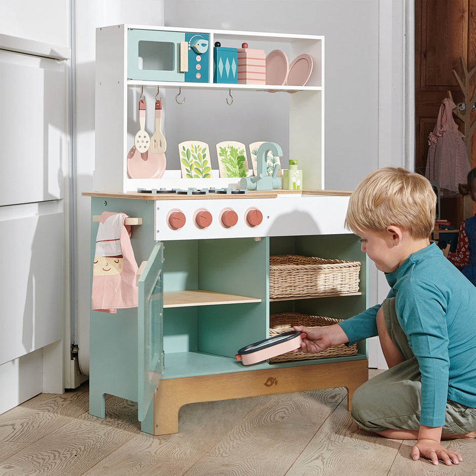 Tender Leaf Playing – Keuken