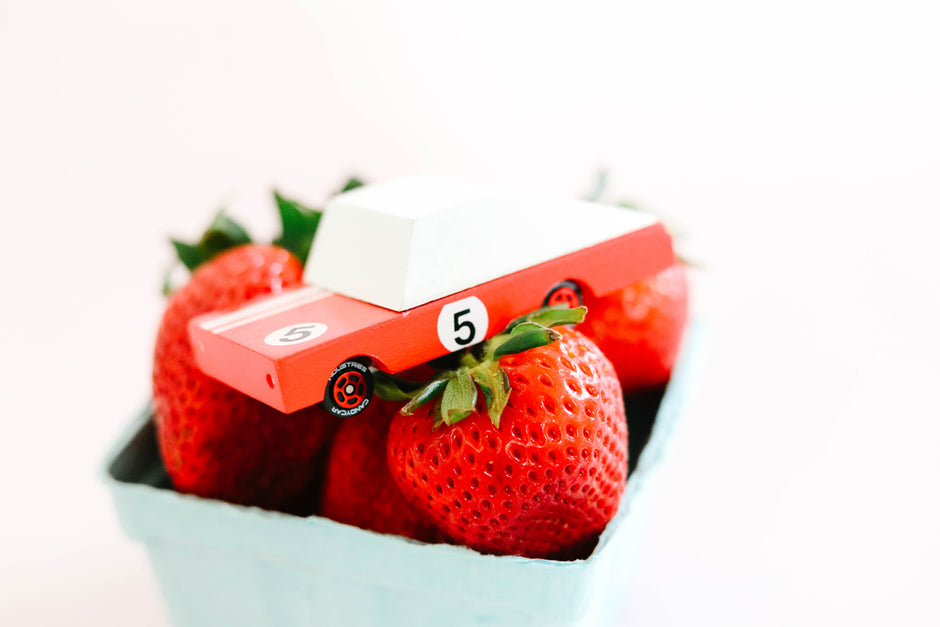 Candycar Racer Red #5 – Duurzame Houten Raceauto