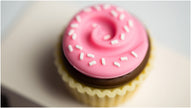 Candycar Cupcake Van – Duurzame Houten Speelgoed Bus