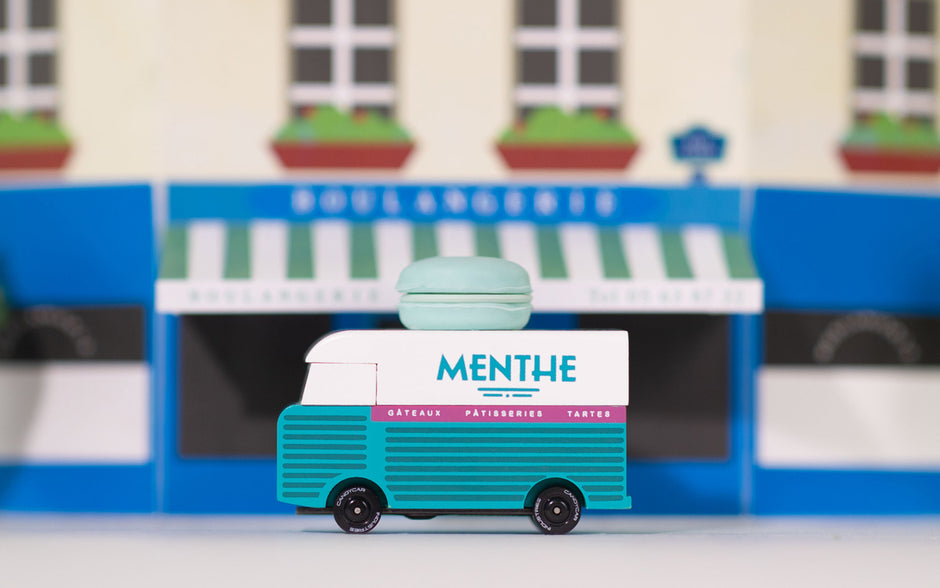 Candycar Macaron Van Blauw – Duurzame Houten Speelgoed auto